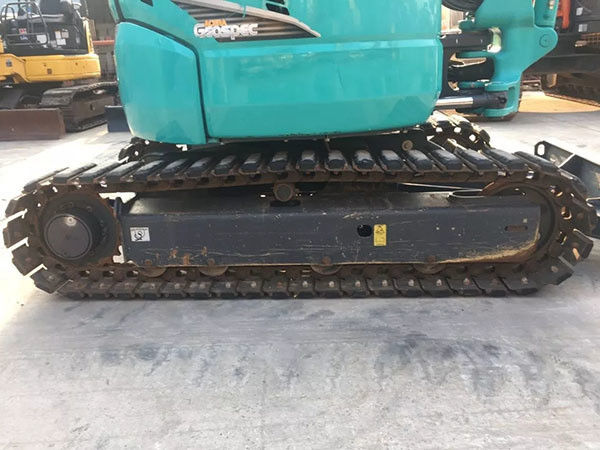 Kobelco SK200 ใช้เดิม Kobelco SK30 แท้ ผลงานสูง ดีเยี่ยม excavator การทํางานที่ดีที่สุดสําหรับสถาปัตยกรรม