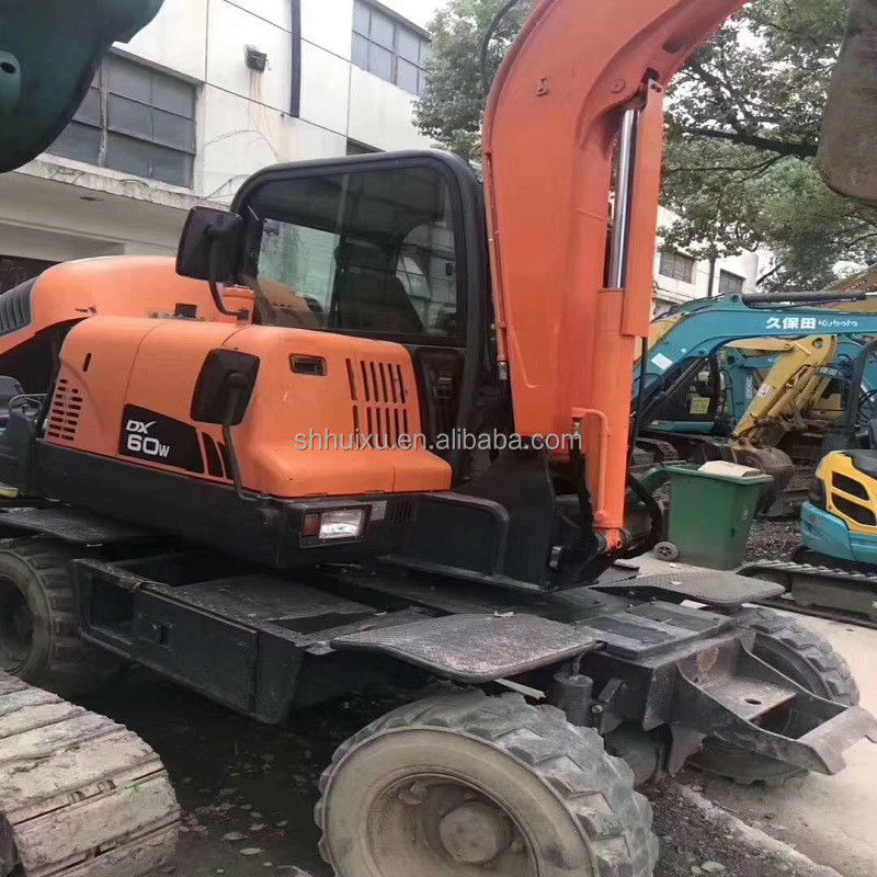 ผลงานดีเยี่ยมสําหรับ Doosan 60w เครื่องขุดล้อมือสอง เครื่องขุดล้อมือสอง Doosan DX60W