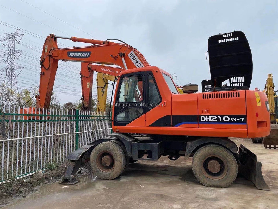 มือสอง คุณภาพ DOOSAN เครื่องขุด 210W ราคาถูก สําหรับขาย/ใช้ เครื่องขุดไฮดรอลิก Doosan เครื่องขุด 210W