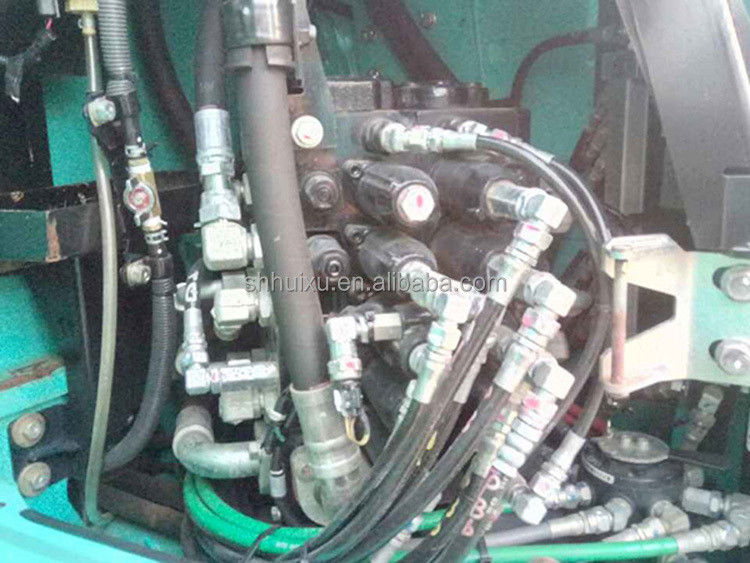 ขายดีที่สุดมือสอง เครื่องขุด Kobelco135/เครื่องขุดมือสองคุณภาพดี Kobelco135 สําหรับขาย