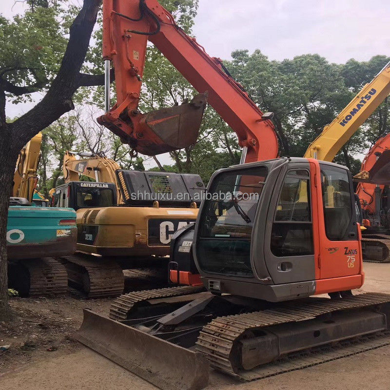 ขายเครื่องขุดขนาดเล็กมือสอง Hitachi75US ในสภาพดี