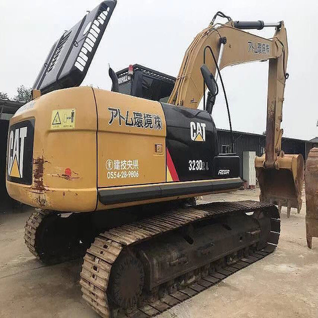 เครื่องขุดที่ใช้แล้ว CAT323 ขายในสภาพดี ราคาดี