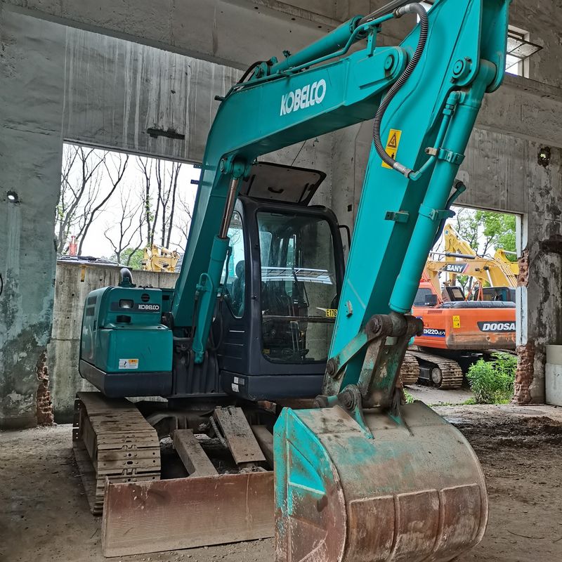 ภาพถ่ายจริง 90% ของใหม่ ของแท้ญี่ปุ่น ใช้ KOBELCO SK 75 เครื่องขุดสําหรับขาย