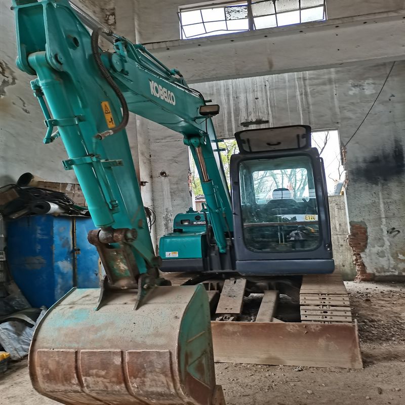 ภาพถ่ายจริง 90% ของใหม่ ของแท้ญี่ปุ่น ใช้ KOBELCO SK 75 เครื่องขุดสําหรับขาย