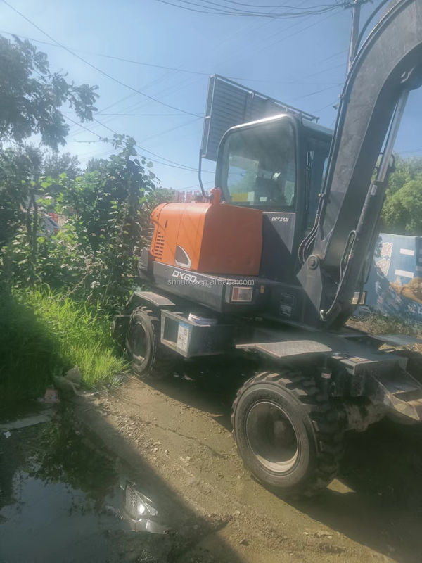Doosan ขายร้อน เครื่องขุด doosan dh60-7 มือสอง/เครื่องขุดขนาดเล็กมือสอง Doosan DX60W ราคาถูก
