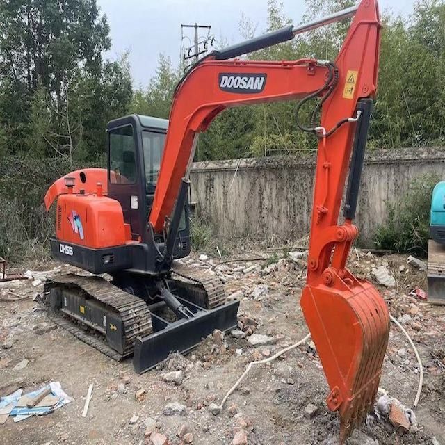 80% เครื่องขุดใหม่มือสอง Doosan 55 เครื่องขุดเกาหลี เครื่องขุดมือสอง ราคาดี
