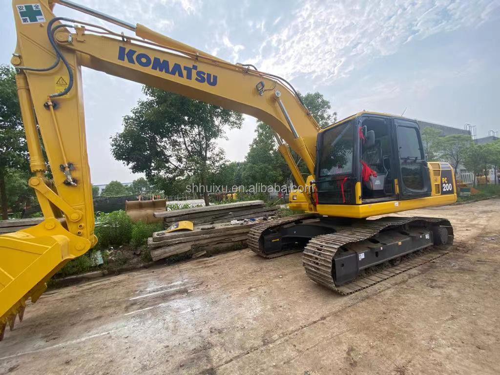 Komatsu มือสอง เครื่องขุดไฮดรอลิก เครื่องขุดเก่า คุณภาพดี เครื่องขุดมือสอง ที่มาจากญี่ปุ่น เครื่องขุดมือสอง komatsu pc200-8 Komatsu Excavator