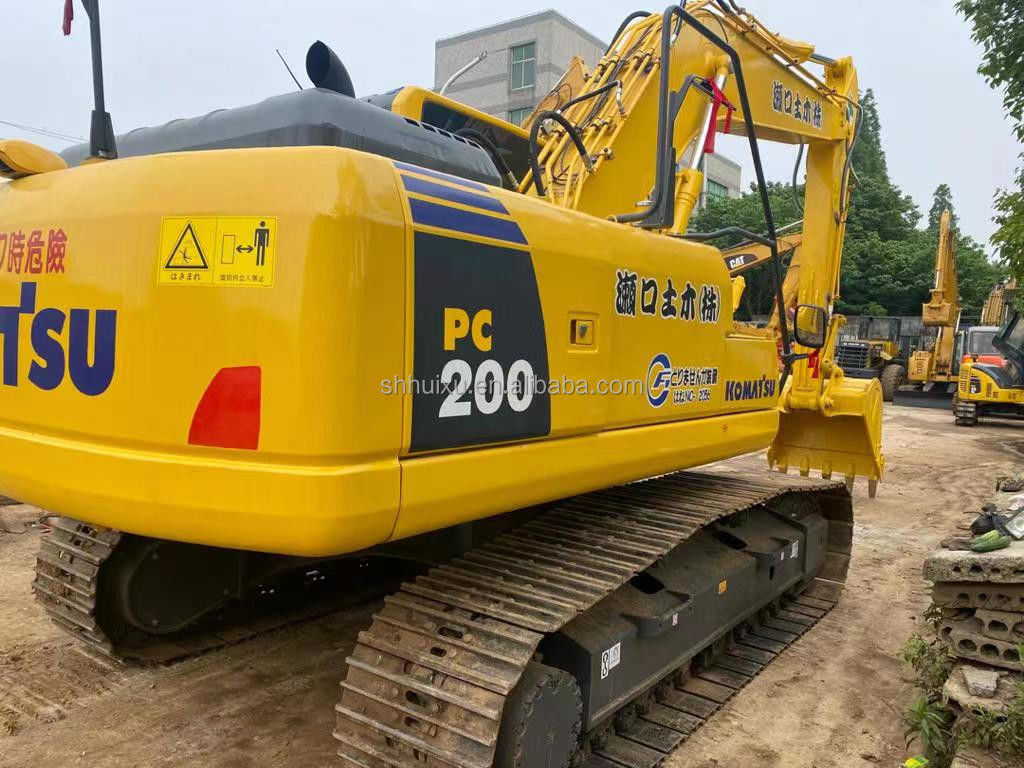 Komatsu มือสอง เครื่องขุดไฮดรอลิก เครื่องขุดเก่า คุณภาพดี เครื่องขุดมือสอง ที่มาจากญี่ปุ่น เครื่องขุดมือสอง komatsu pc200-8 Komatsu Excavator