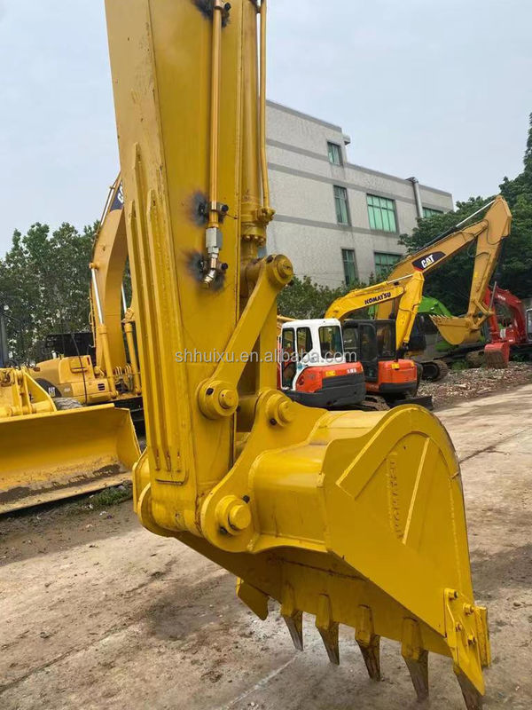 Komatsu มือสอง เครื่องขุดไฮดรอลิก เครื่องขุดเก่า คุณภาพดี เครื่องขุดมือสอง ที่มาจากญี่ปุ่น เครื่องขุดมือสอง komatsu pc200-8 Komatsu Excavator