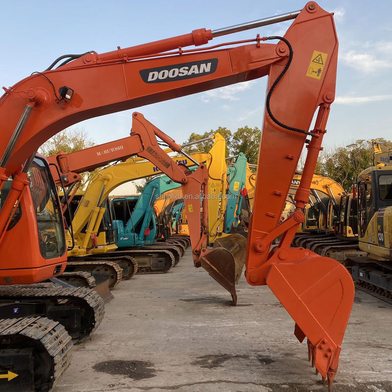 Doosan ขายร้อน มือสอง คุณภาพดี Doosan Excavator DH150 Lc-7 พร้อมทํางาน 15ton Doosan Dh150 ขายร้อน