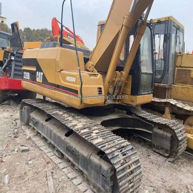 Caterpillar 320d2 เครื่องขุดมือสอง เครื่องขุดมือสอง CAT320B ที่มาญี่ปุ่น สําหรับขาย Caterpillar ในคลัง