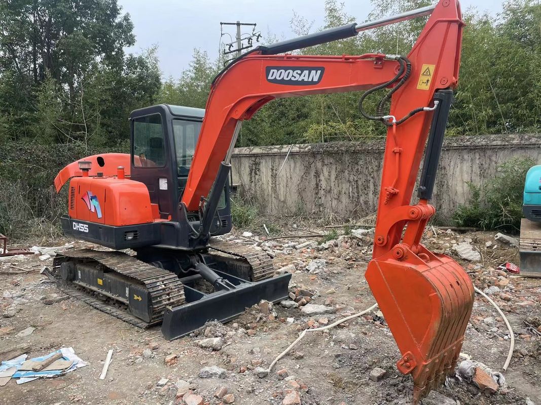 เครื่องจักรกลและเครื่องก่อสร้างมือสอง Doosan 55 ขายเครื่องขุดมือสอง ขายเครื่องขุดมือสอง