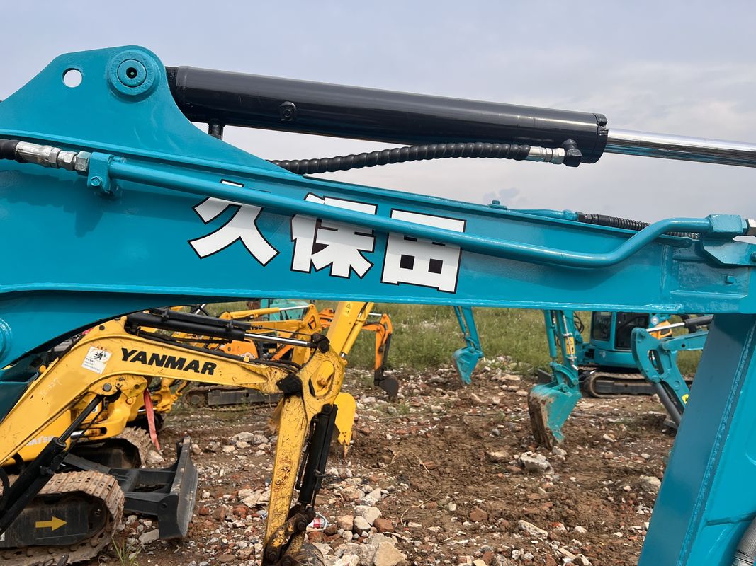 เวลาทํางานต่ํา เครื่องขุดมือสอง kobelco 135 ขาย โคเบลโก้มือสองในคลัง เครื่องขุดมือสอง kobelco