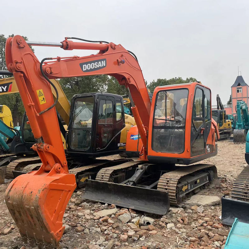 เครื่องขุดขนาดเล็กมือสอง Doosan DX75 เครื่องขุดขนาดเล็ก เครื่องจักรกลมือสอง 6 ตัน เครื่องขุดดินมือเล็ก