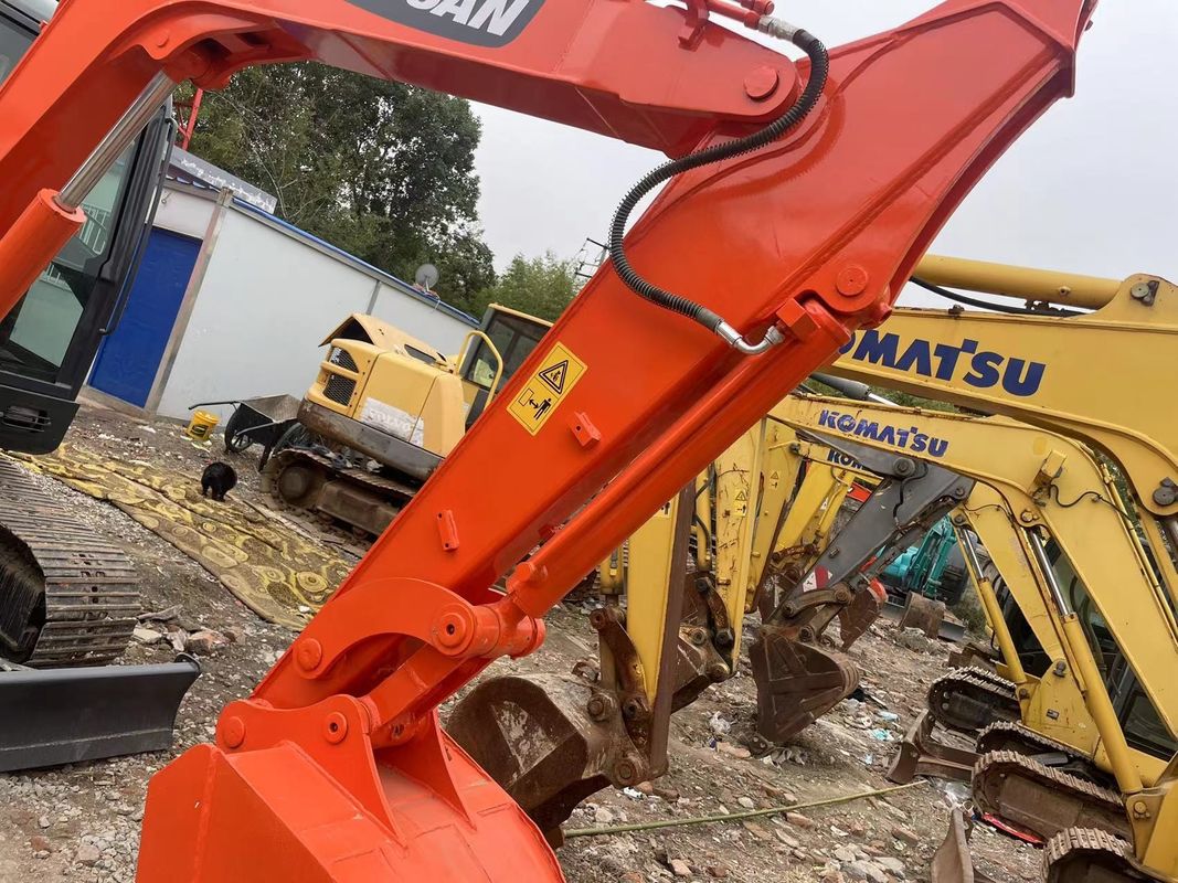 ขายดีของมือสอง excavator Doosan DX60 excavator ใช้ crawler digger doosan DH60 ราคาโรงงานขาย