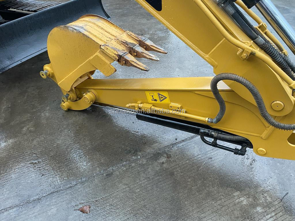 แมวใช้ 305.5e excavator crawler 305e2/ small digger crawler excavator ด้วยสภาพคุณภาพสูง CAT 303 cat 306 excavator
