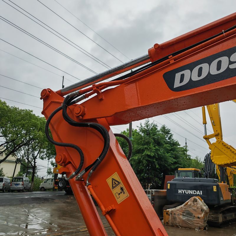 เครื่องขุดพลาใช้ Doosan dh60/มือสอง เครื่องขุดพลาใช้ Doosan dh60 ขาย