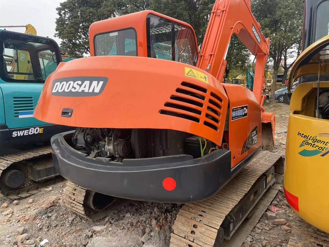 อุปกรณ์ขุดหินคาร์ลเลอร์มือสอง/ คุณภาพดีที่สุด ใช้ doosan75 สาเหตุเกาหลี ใช้เครื่องขุดขนาดเล็ก Doosan75