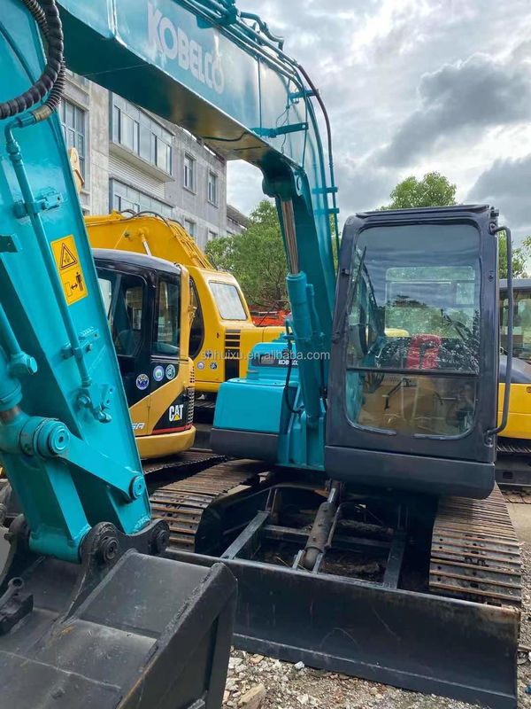 สีน้ําเงิน สีเดิม ใช้ Kobelco 75 Excavator มือสอง 7.5 ตัน