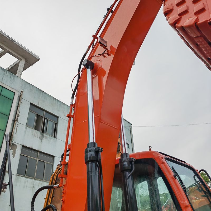 25 ตัน เครื่องขุดเกาะมือสอง doosan dx225 ขาย
