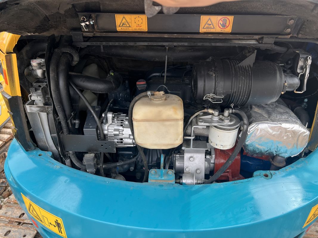 8.5t ใช้ Kubota 185 เครื่องขุดแบบไฮดรอลิกเดิม/มือสอง Kubota 185 เครื่องขุดแบบไฮดรอลิกเดิม