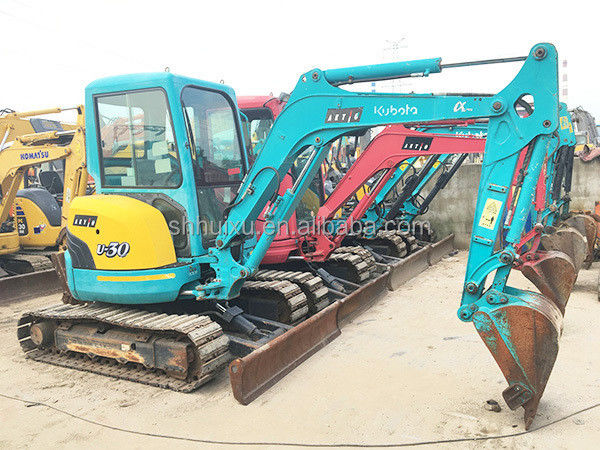 เครื่องขุดถังไฮดรอลิกมือสอง Kubota30 คุณภาพดี/เครื่องขุดถังขนาดเล็กมือสอง Kubota30 สาขากําเนิดญี่ปุ่น ราคาถูก