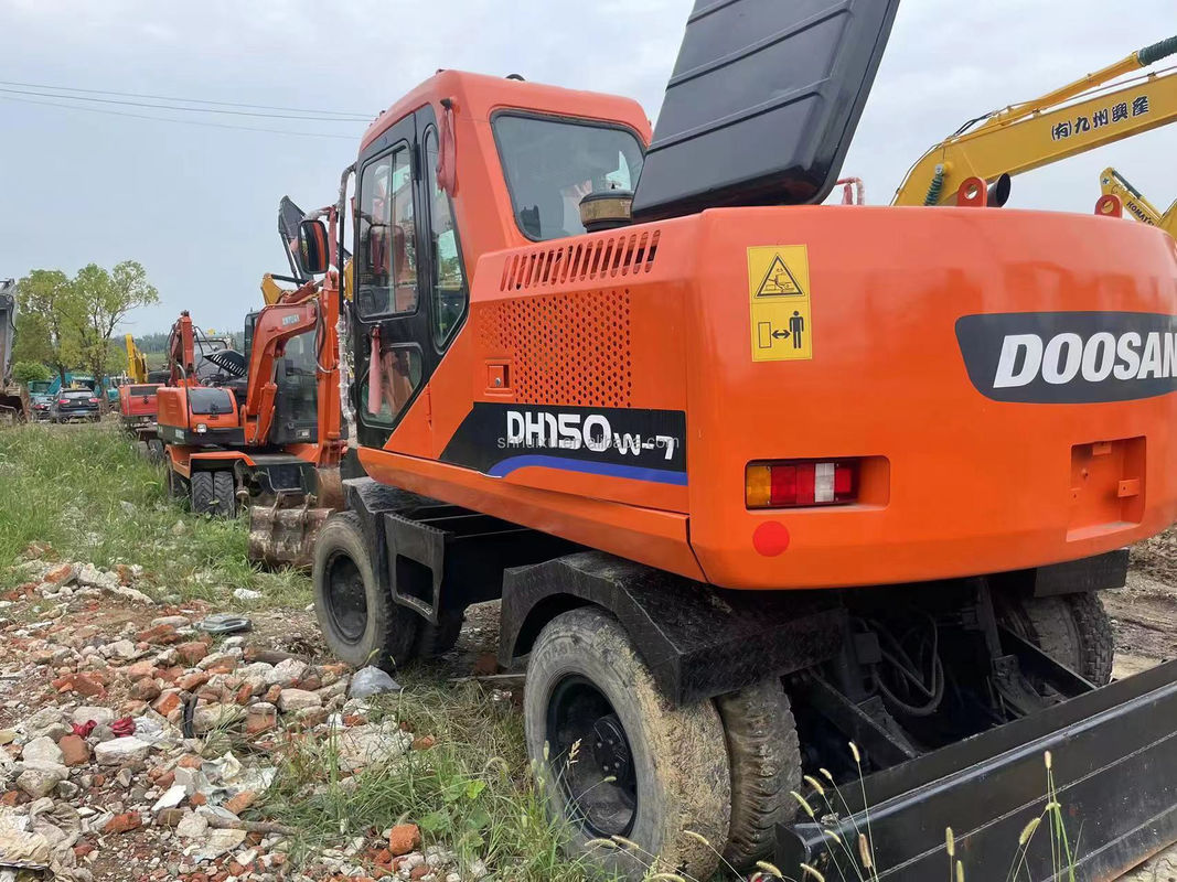 90 เครื่องขุดล้อใหม่มือสอง DOOSAN DH150W-7 เครื่องขุดล้อ 4 ตัวมือสอง