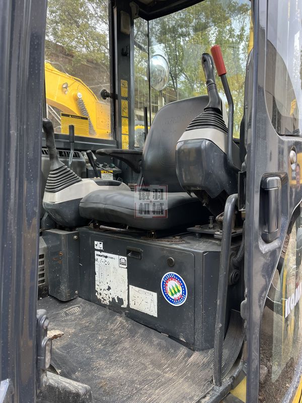คุณภาพดีที่สุด Komatsu PC55mr PC35 PC40 PC50 PC56 PC60 มินิ Excavator เครื่องจักรเคลื่อนที่ดินใช้ในสภาพดี