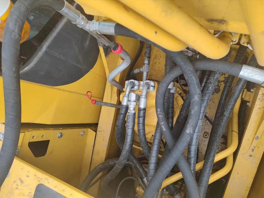 25.6TON เครื่องขุด Komatsu PC 200 มือสอง / เกือบใหม่ / เครื่องขุด Komatsu PC 200-5 มือสอง