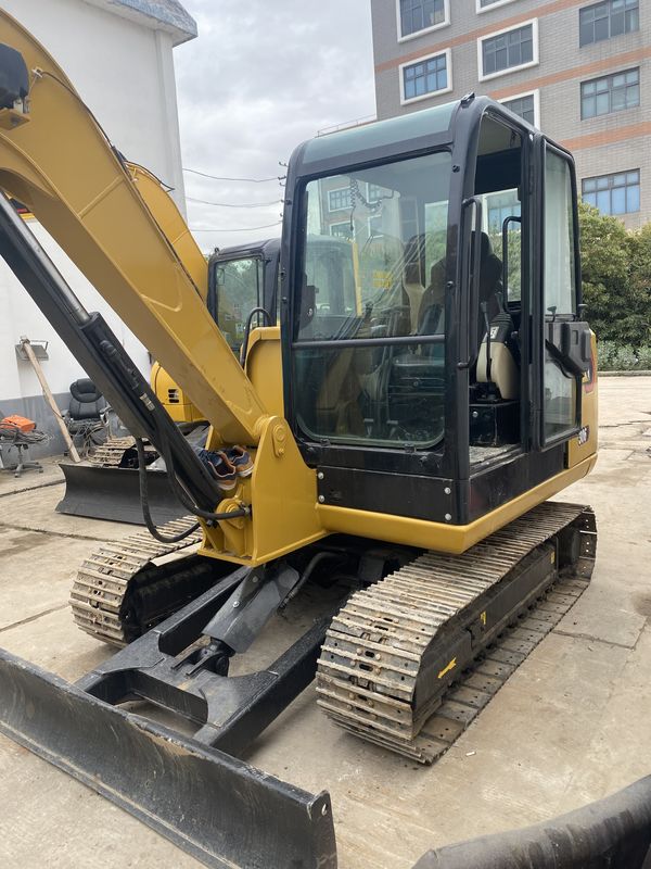 ใช้ CAT 306E Excavator ใช้แคร์เปิลเลอร์ mini excavator ใช้ excavator ความจุถัง 0.25cbm