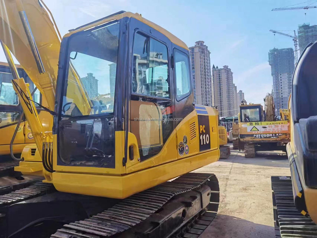 เครื่องขุดดินมือที่ใช้ Komatsu PC110 เครื่องจักรมือที่ใช้ เครื่องขุดโปสต์โฮลมือที่ใช้ เครื่องขุดมือสอง สําหรับขาย