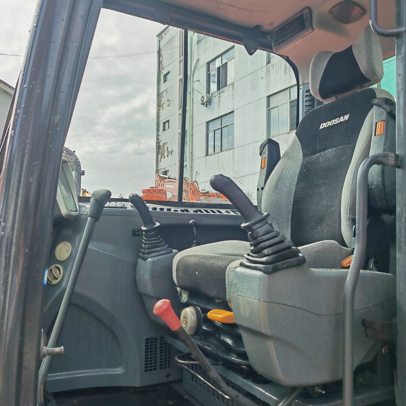 5.7 ตัน Doosan DX 60 Dh60 เครื่องขุดมือสอง