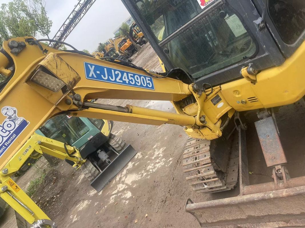 ราคาต่ําในสต็อค excavator crawler Komatsu PC20 กับแท็กบิค excavator มือสองญี่ปุ่น ใช้ Komatsu hydraulic crawler excavator ใช้