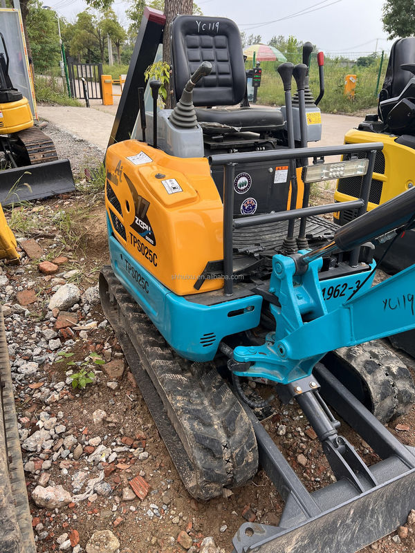 ชั่วโมงทํางานต่ํา เครื่องจักรทาง Kubota U17 เครื่องขุดมือสองที่มีเครื่องยนต์และปั๊มคุณภาพสูง excavator ราคาถูก excavator crawler ใช้