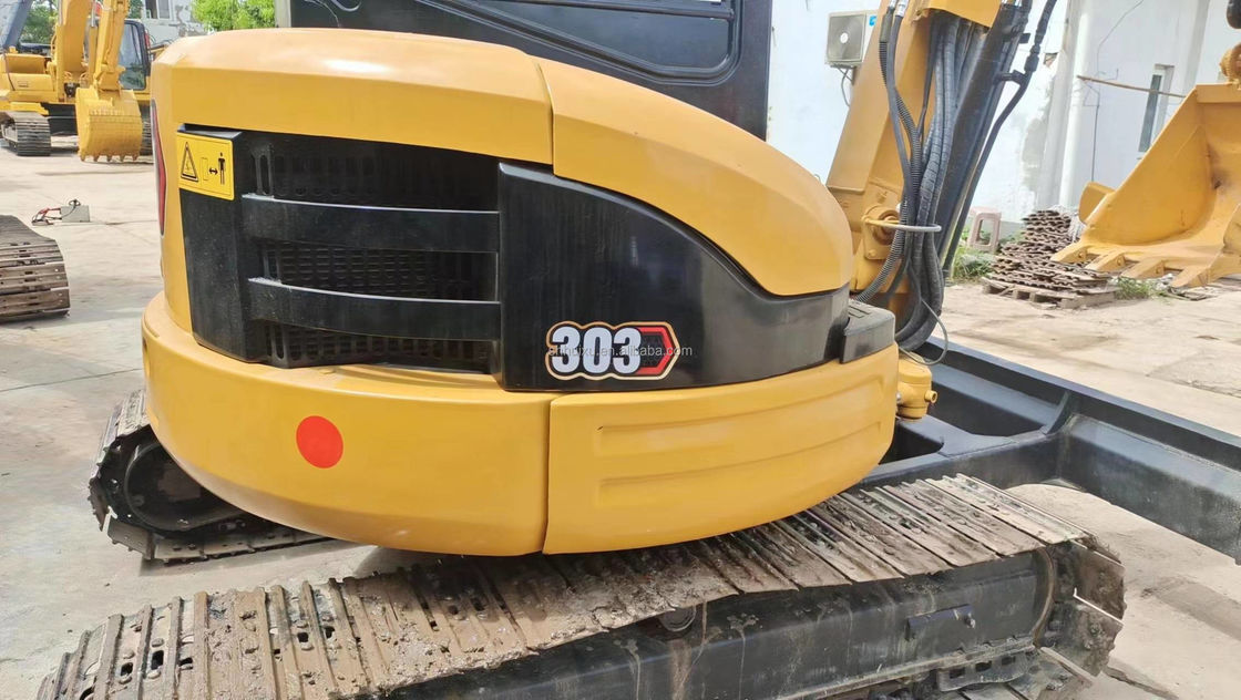 เครื่องขุดขนาดเล็ก CAT303 ที่ใช้แล้ว พร้อมรถขับเคลื่อน เครื่องขุดดินมือ จีน เครื่องขุดขนาดเล็ก