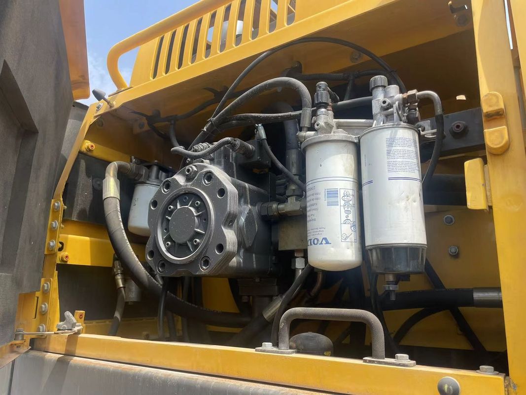 เครื่องขุด VOLVO EC480/สวิตเซอร์แลนด์ เครื่องจักรเดิม เครื่องจักรอุปกรณ์หนัก เครื่องจักรมือสอง เครื่อง 48T