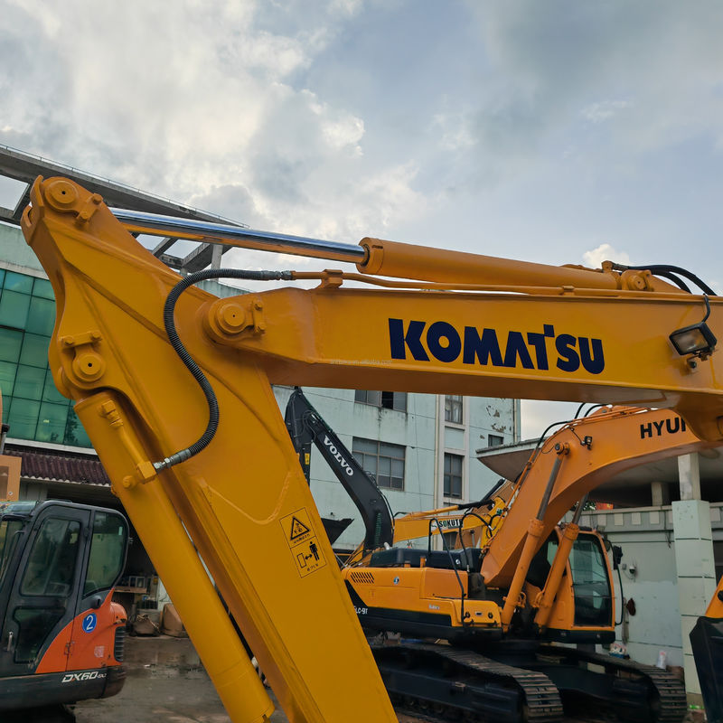 เครื่องขุดคราเบอร์มือสอง คุณภาพดี เครื่องขุด / ใช้ KomatsuPC70-8 pc200-8 ราคาถูก / แท้ญี่ปุ่น
