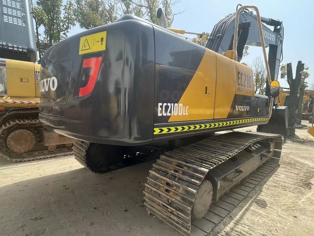 21000กิโลกรัม เครื่องขุดไฮดรอลิกครอลเลอร์มือสอง Volvo Ec210 ความจุถัง 1.1m3