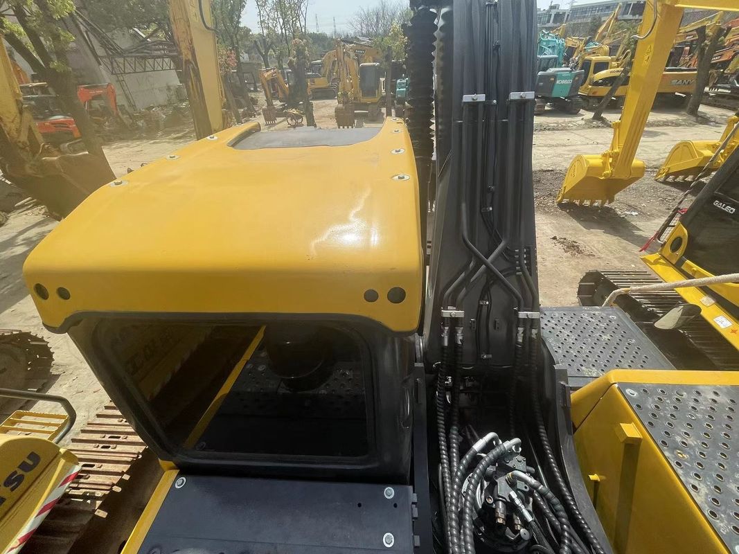 21000กิโลกรัม เครื่องขุดไฮดรอลิกครอลเลอร์มือสอง Volvo Ec210 ความจุถัง 1.1m3