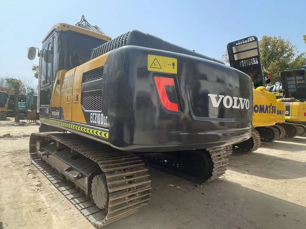21000กิโลกรัม เครื่องขุดไฮดรอลิกครอลเลอร์มือสอง Volvo Ec210 ความจุถัง 1.1m3