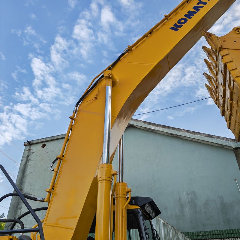 ขายเครื่องขุดคราเบอร์มือสอง Komatsu PC400 มินิ Excavator PC400-7 มือสอง