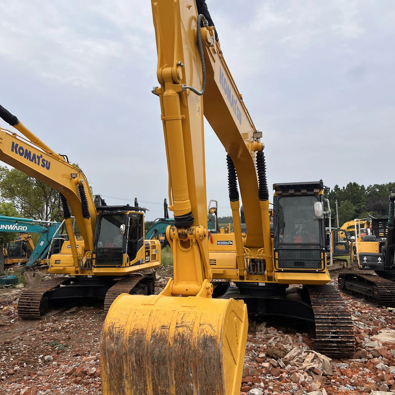 KOMATSU 240-8LC เครื่องขุดมือสอง สภาพดี 24000KG ร้านขายวัสดุก่อสร้าง