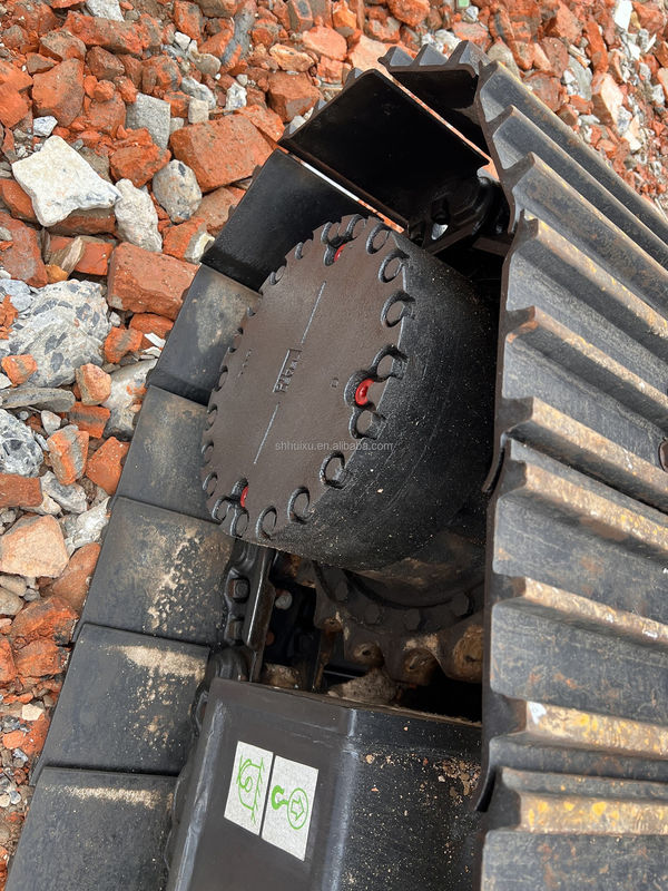 KOMATSU 240-8LC เครื่องขุดมือสอง สภาพดี 24000KG ร้านขายวัสดุก่อสร้าง