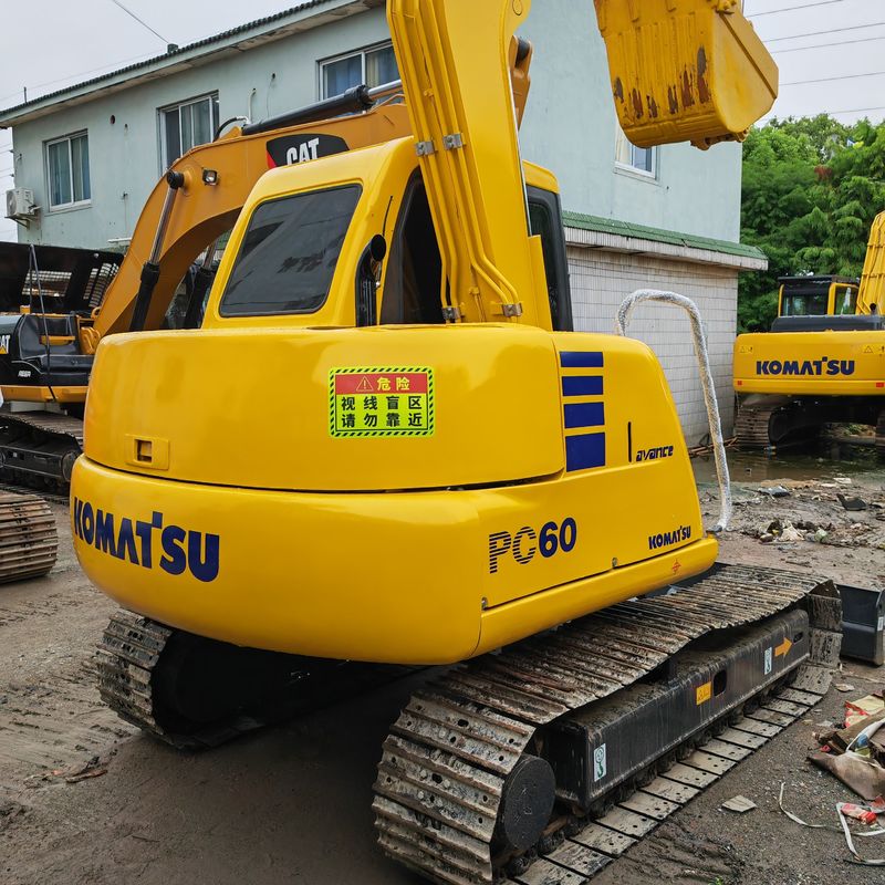 เครื่องขุดมือสอง เครื่องก่อสร้าง Komatsu PC60 ญี่ปุ่นเดิม สําหรับขาย Komatsu ใช้ถูก Excavator
