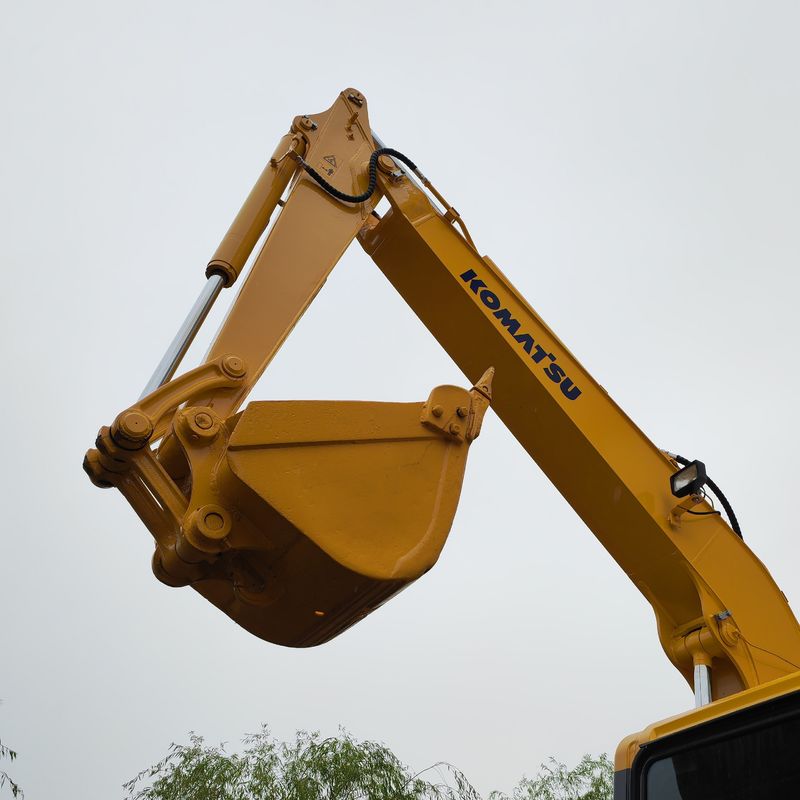 เครื่องขุดมือสอง เครื่องก่อสร้าง Komatsu PC60 ญี่ปุ่นเดิม สําหรับขาย Komatsu ใช้ถูก Excavator