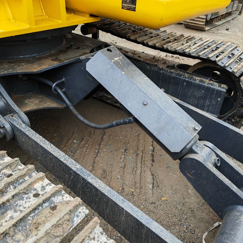 เครื่องขุดมือสอง เครื่องก่อสร้าง Komatsu PC60 ญี่ปุ่นเดิม สําหรับขาย Komatsu ใช้ถูก Excavator