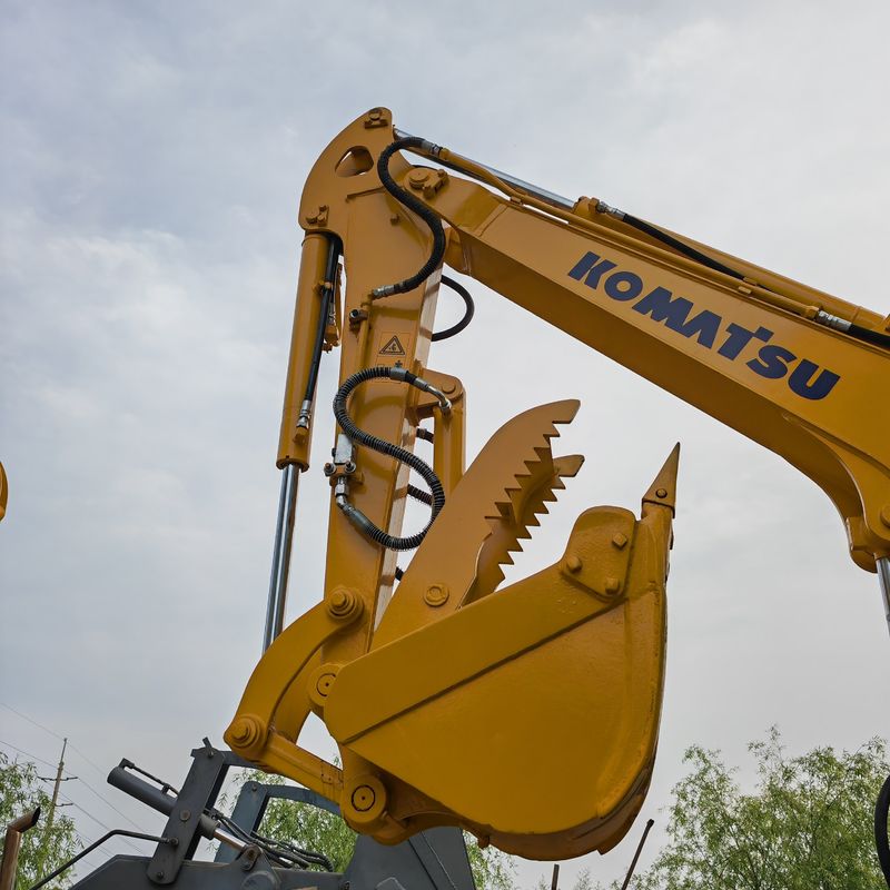 เครื่องขุดขนาดเล็กมือสอง Komatsu PC40MR เครื่องขุดขนาดเล็ก เครื่องจักรกลมือสอง เครื่องขุดขนาดเล็ก เครื่องขี่รุ่น Komatsu PC40MR ราคาโรงงาน