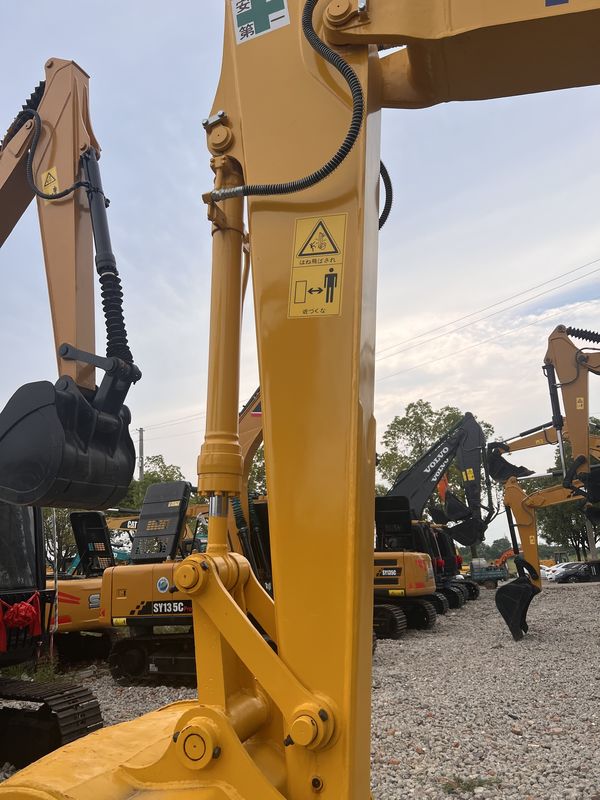 เครื่องขุดไฮดรอลิกครีบเลอร์ มือสอง Komatsu pc130 เครื่องจักรก่อสร้างอื่น ๆ เครื่องขุดมือสอง Komatsu pc130 ราคาถูก