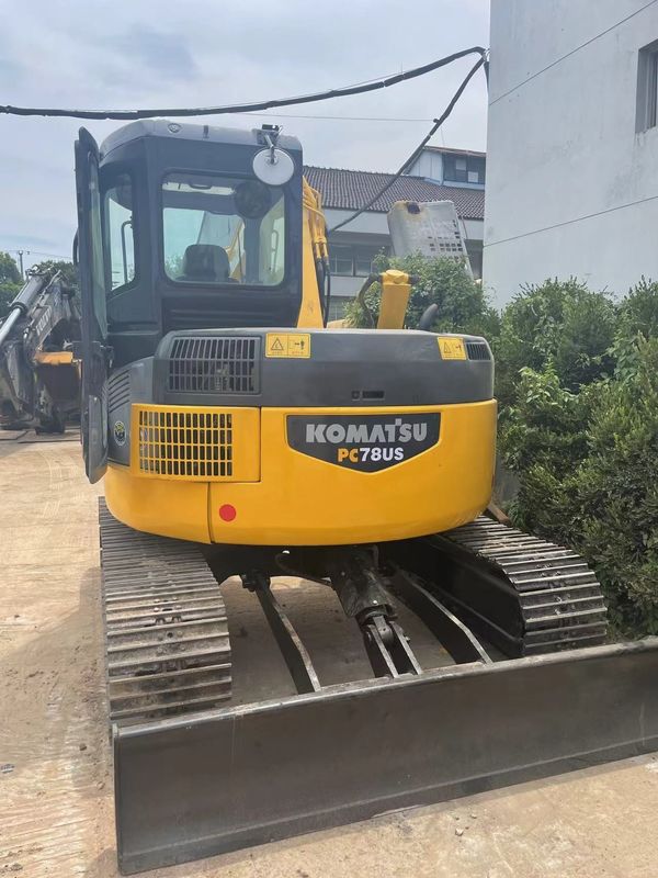 เครื่องขุดที่ใช้แล้ว KomatsoPC70-8 /เครื่องยนต์เดิม มือสอง komatsu pc 70-8 เครื่องจักรกลวิศวกรรม
