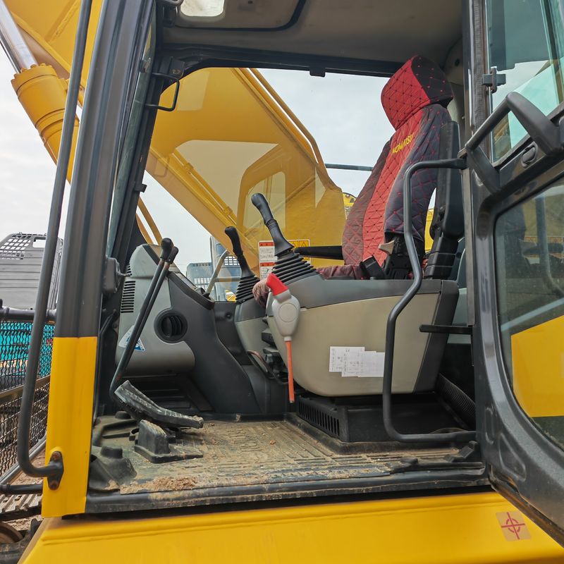 สีเดิมใช้ excavator komatsu pc240-8 / เครื่องยนต์แรงสูงใช้ komatsu pc240-8